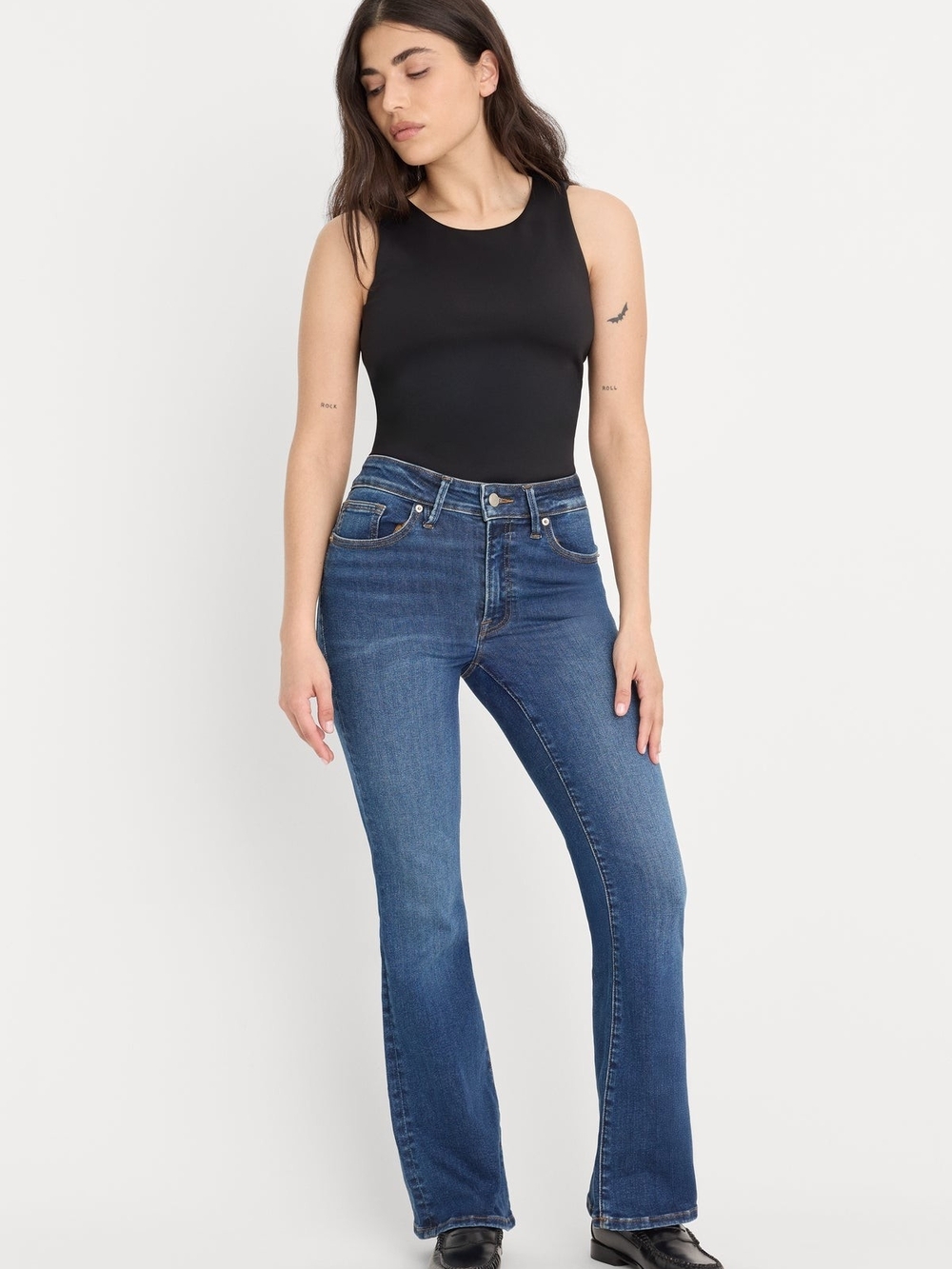 Good American Mid-Rise Bootcut Jeans in Dark Blue Wash Size 8/29